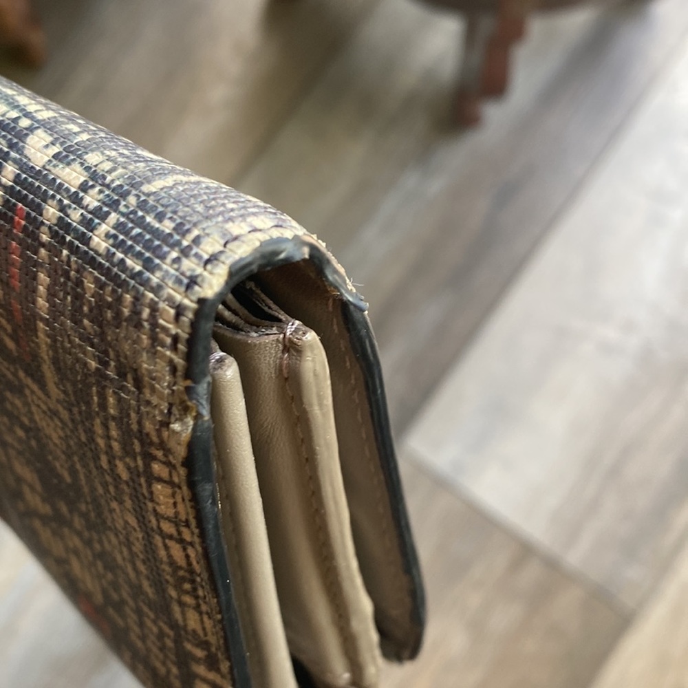 Tumi Zipper Wallet - Picture 13 of 13